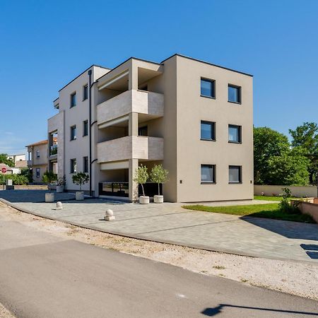 Salt Bloom Apartments Nin Buitenkant foto