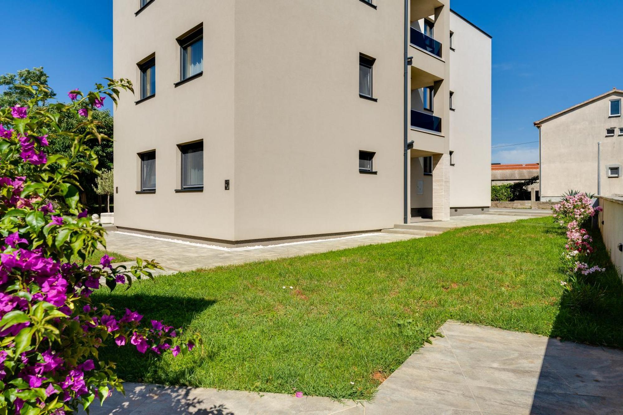 Salt Bloom Apartments Nin Buitenkant foto