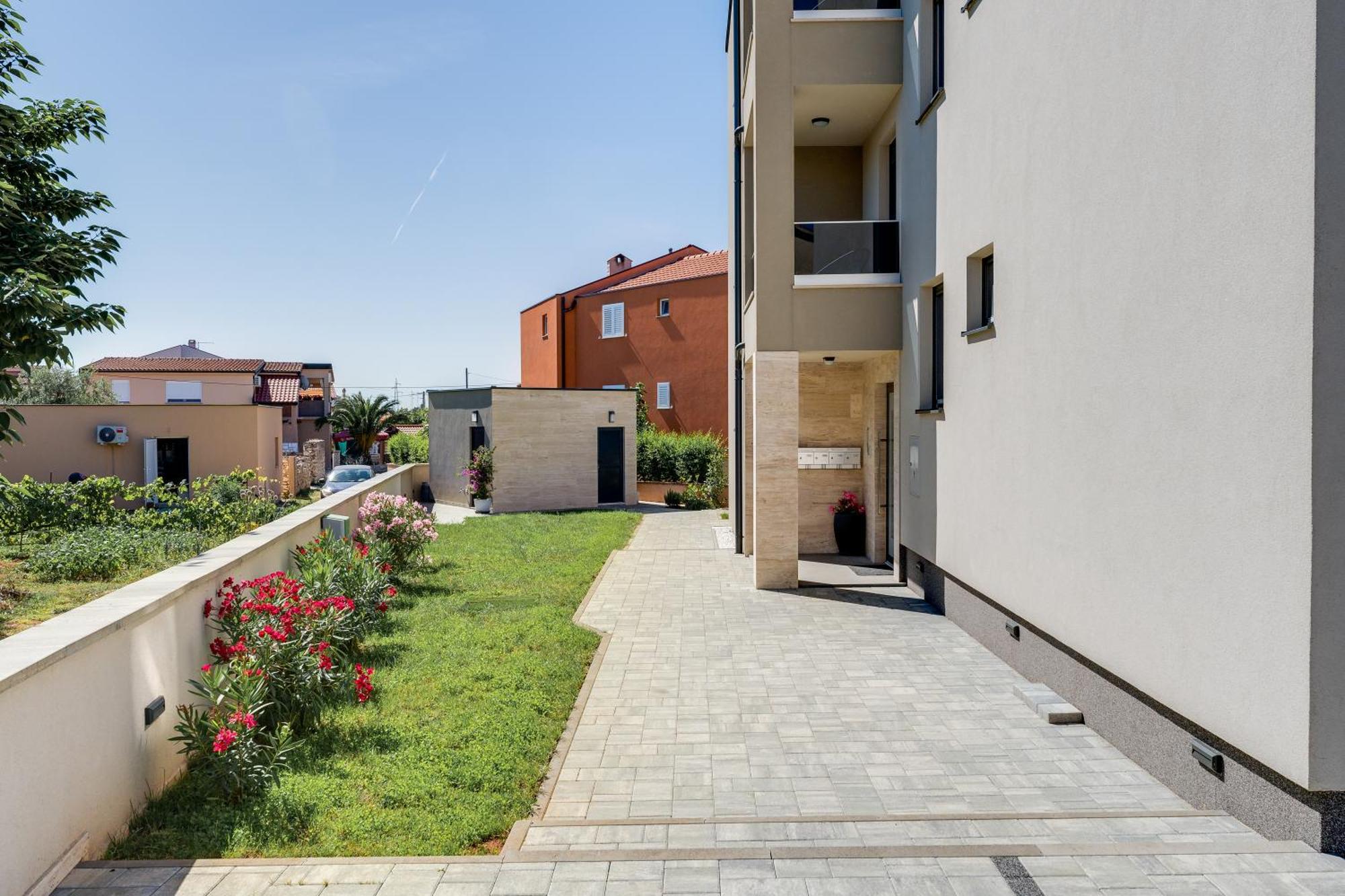 Salt Bloom Apartments Nin Buitenkant foto